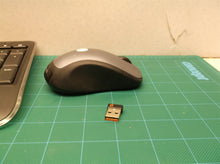 Logitech K520 Wireless Keyboard USB 2.4Ghz Black w/ Receiver and mouse
