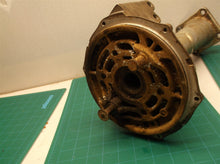 04 SUZUKI LTZ250 LTZ 250 REAR RIGHT AXLE TUBE CARRIER HOUSING