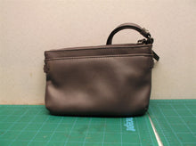 Simply Vera Wang Joyce Wristlet Purse Purple Lavender Ombré