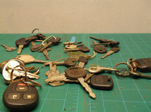 misc lot of automotive keys