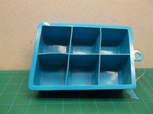 misc blue 6 ice cubes maker 2"
