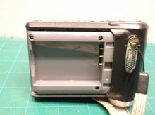 Vivitar DVR 550 5.2mp Handheld Recorder Camera *no battery or memory card*