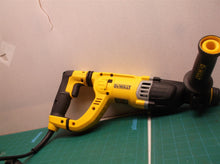 DEWALT 8.5-Amp 1-1/8-in Sds-plus Variable Speed Corded Rotary Hammer Drill with