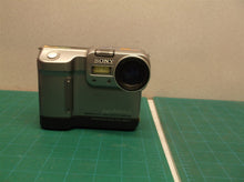 Sony Digital Camera Mavica MVC-FD83 (untested no battery)