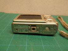 Nikon COOLPIX L11 6.0MP Digital Camera Silver(untested)