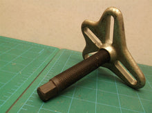 Multi purpose puller Plate