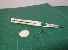 drive gears off of wahl model 0800-0430 animal hair detangler