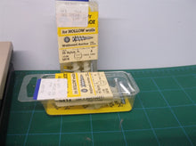 lot of 2 Hillman Group 9414 Nylon Phillips-Drive Drywall Anchors with Screws, Pa