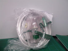 Vyaire 001362 AirLife Adult Oxygen Mask Vinyl w/7ft. Tubing & U/Connect Adapter