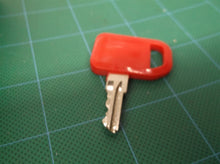 AT195302 Ignition Key AR51481 Replacement for John Deere Heavy Equipment Loader