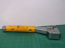 Arrow Fastener HT-50A/HT50P Heavy Duty Hammer Tack stapler