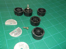 lot of 5 round plastic feet ~1"