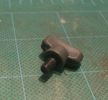 512777001 Guide Adjustment Knob Off a Ridgid R2401 Trim Router