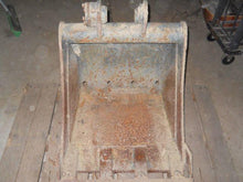 22" IHI Good Used Bucket 40MM Pin-On Center to Center 7-1/2" Dipper 5" 35? 35N?